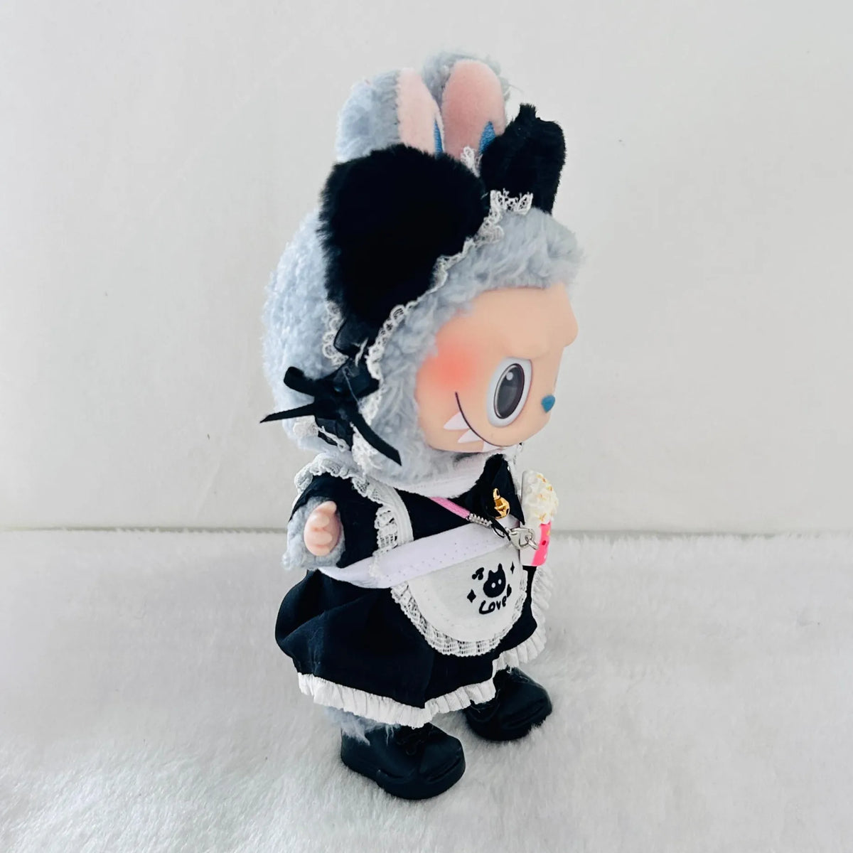 Black Cat Maid Costume Set for 17cm Labubu Dolls – Frilly Apron Dress, Cat Ears & Popcorn Charm